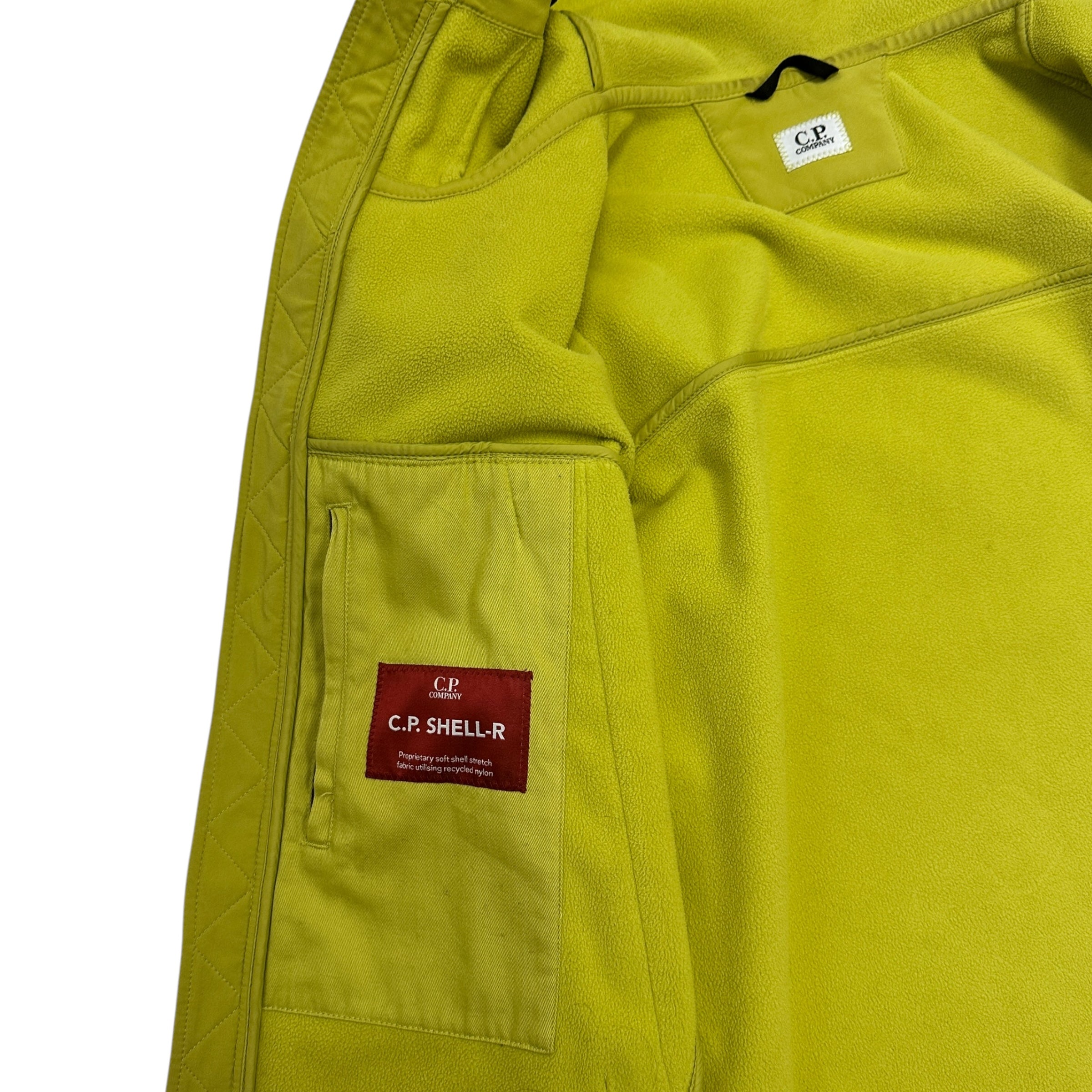 CP COMPANY SOFT SHELL-R GOGGLE JACKET 'FLEECE LINING' (L)